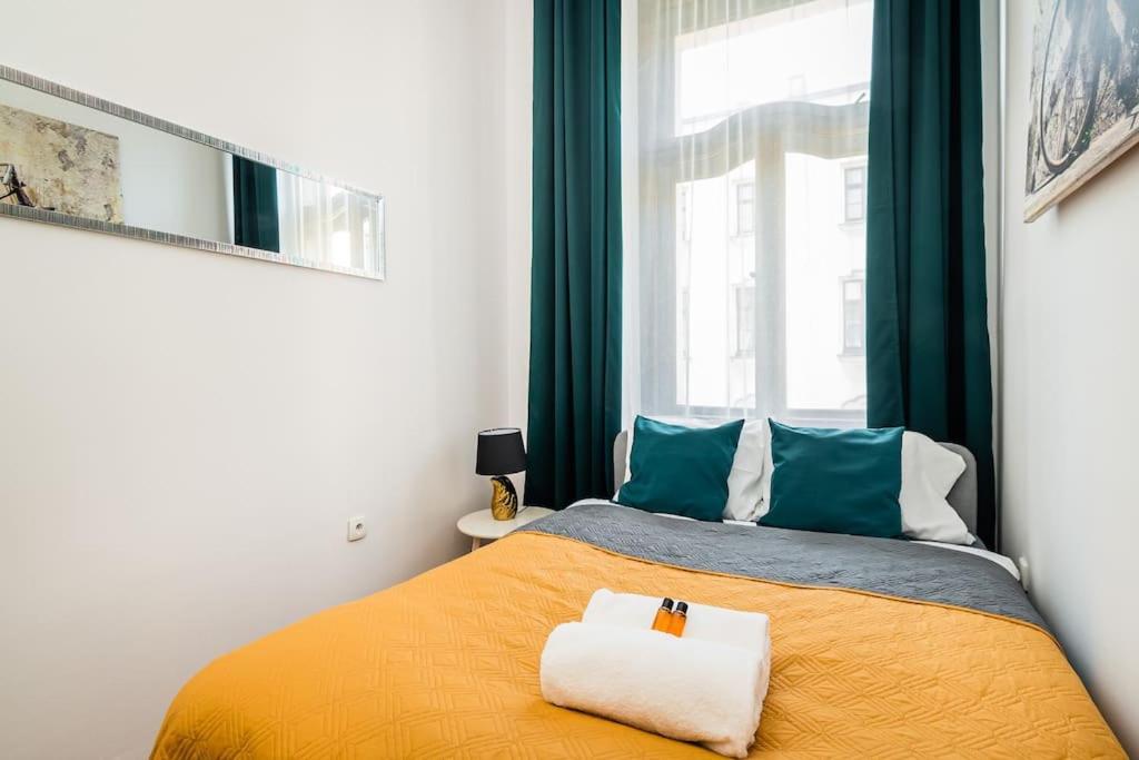 Royal City Apartment 40 M2 Krakkó Kültér fotó