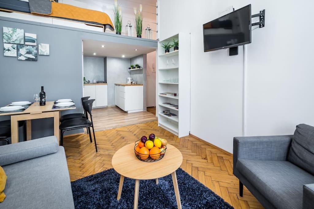 Royal City Apartment 40 M2 Krakkó Kültér fotó